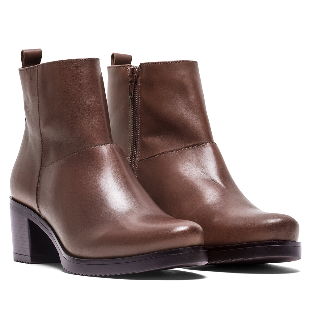 BOTTES EN CUIR NAPPA MARRON F-3324
