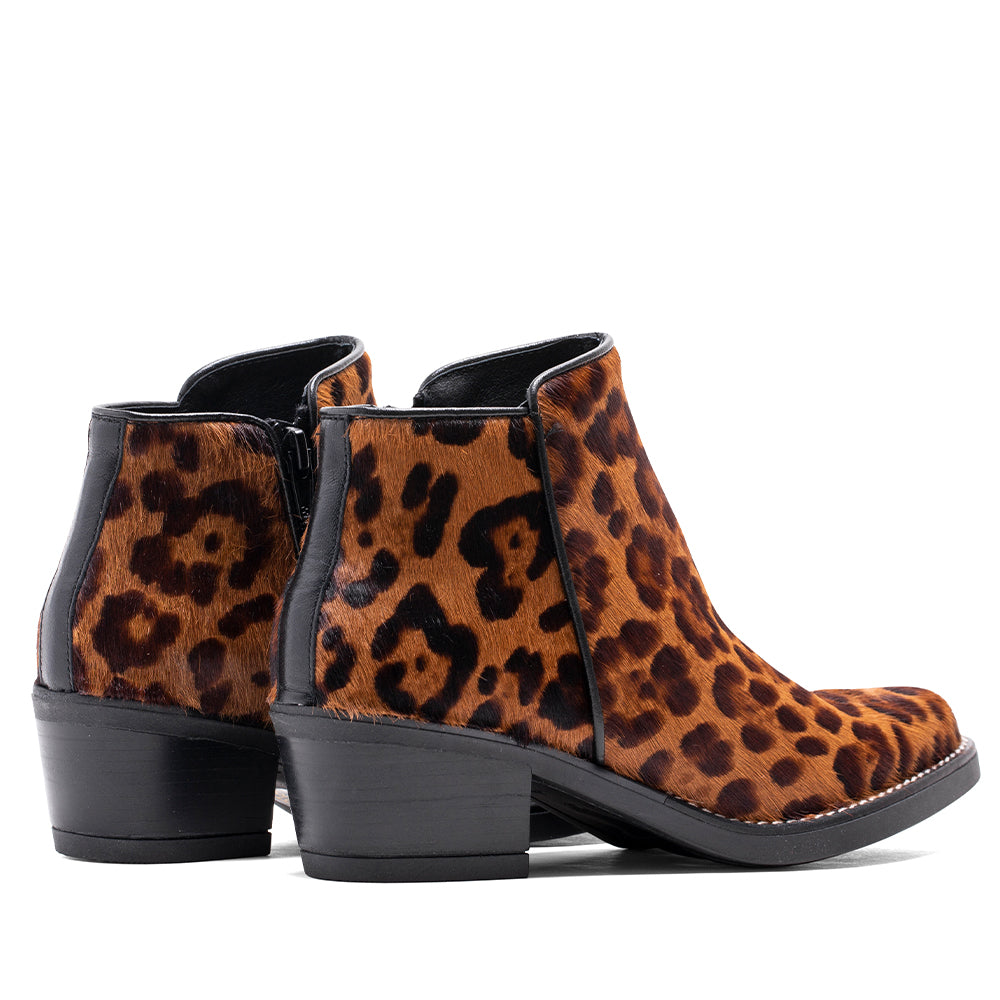 CA-1253 LEOPARD BOOT