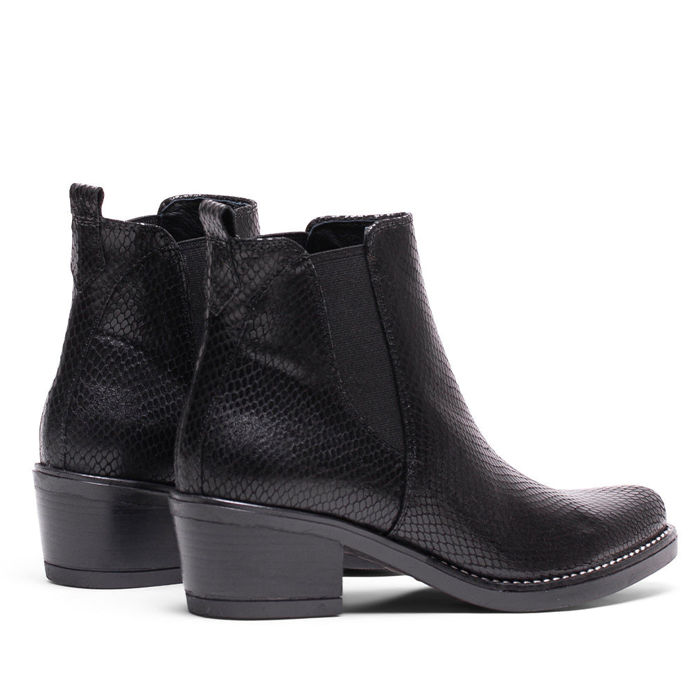 CA-1254 BLACK SNAKE BOOT