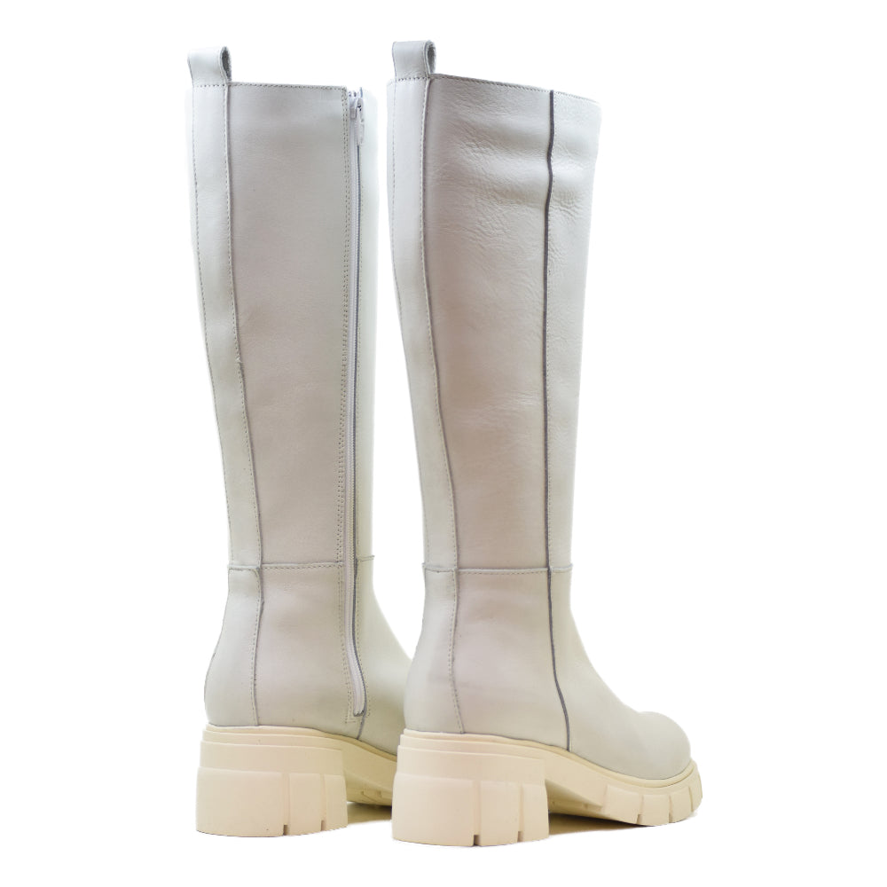 BOTA CA-1888 EN PIEL KRUST BLANCO