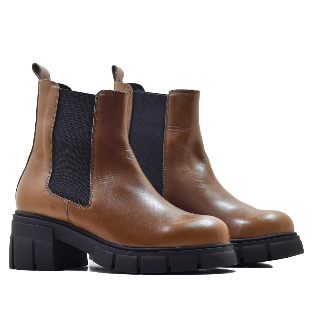 CA-1889 BOOT IN KRUST LEATHER