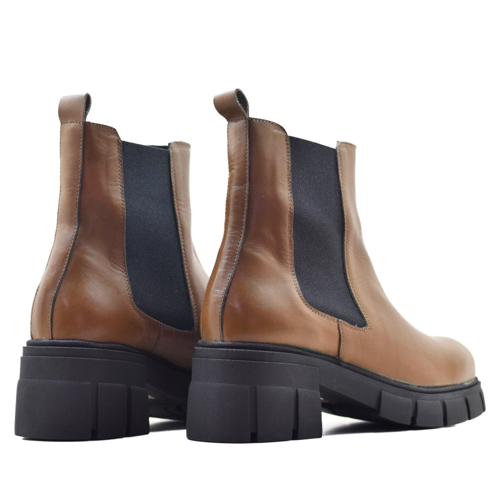 CA-1889 BOOT IN KRUST LEATHER