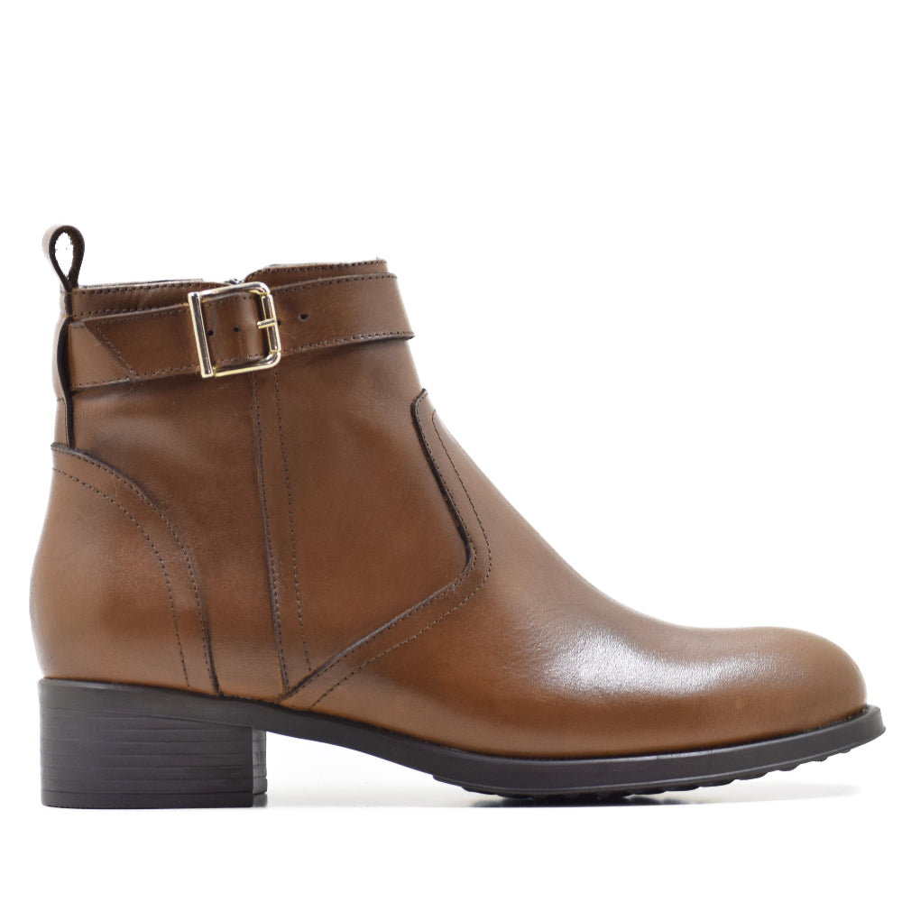CA-1897 BOOT IN KRUST LEATHER