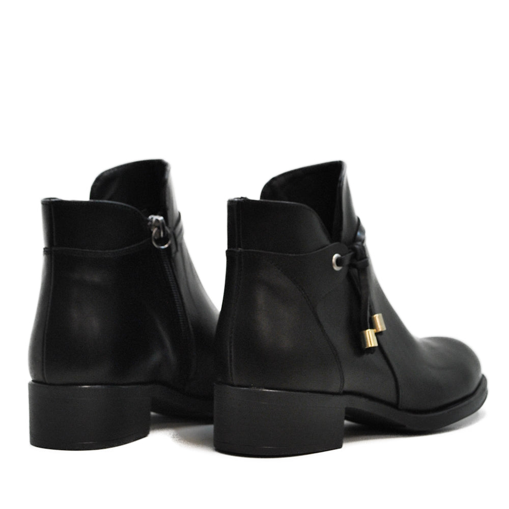 BOTIN CA-2011 KRUST NOIR HÉLÈNE ROUGE