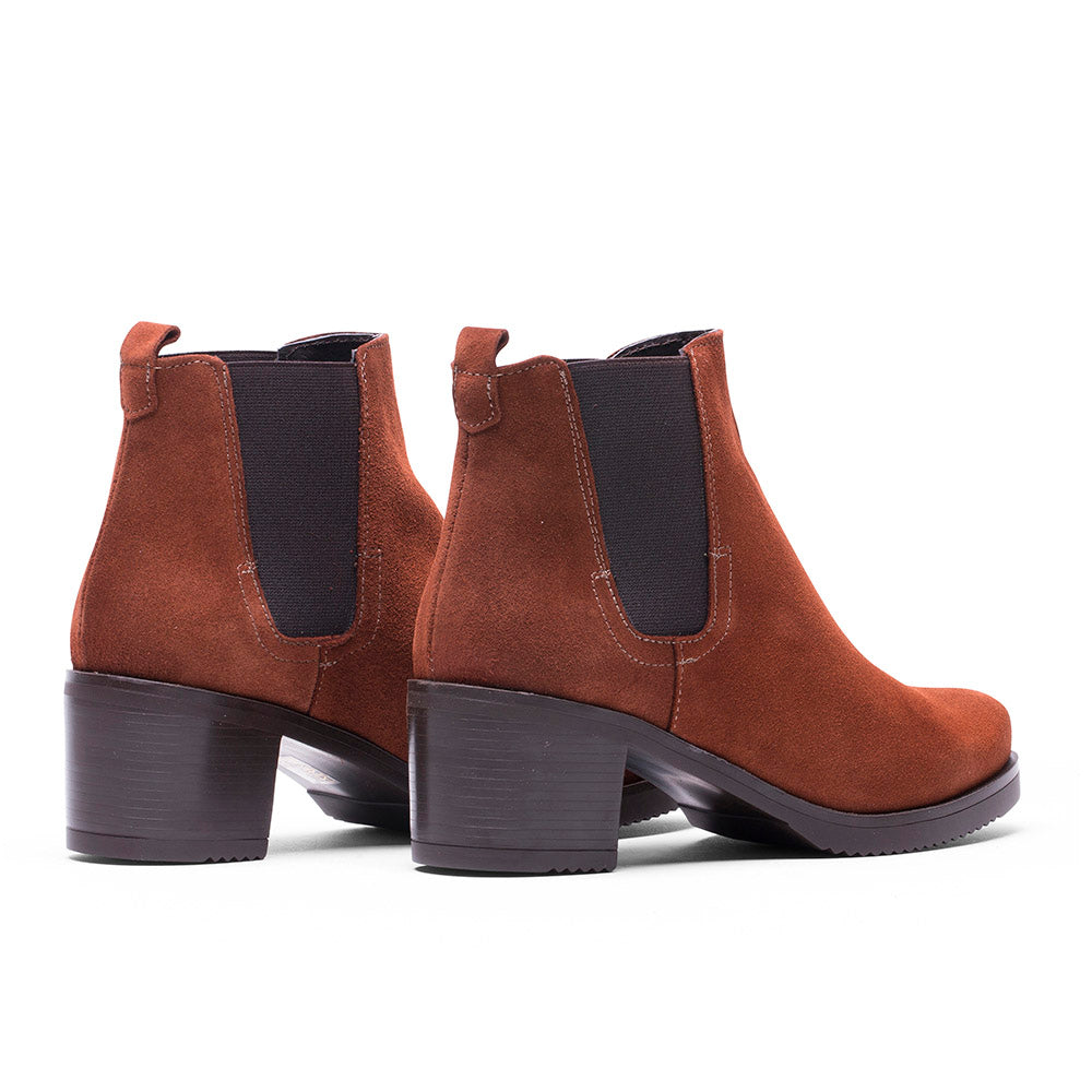 BOTTES EN CUIR SUÈDE B-2