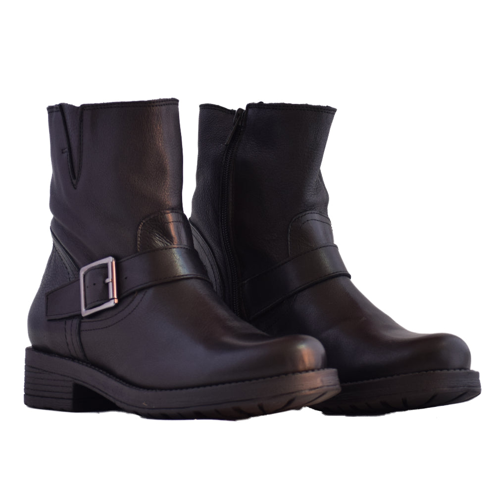 -320 KRUST BLACK BOOT